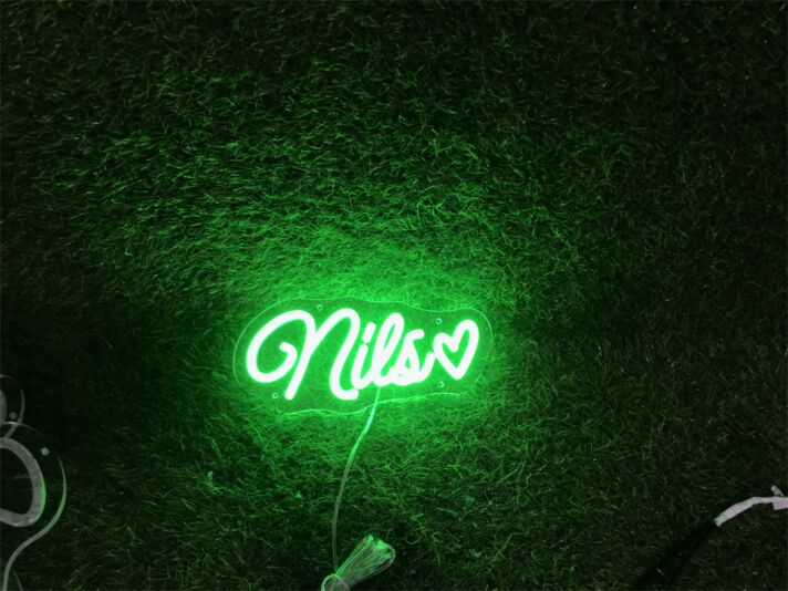 Brighten Your Special Moments - Custom Nils Wit Heart LED Neon Sign Perfect for Weddings, Engagements, and Romantic Home Decor.