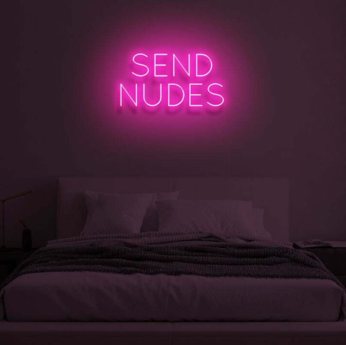 "SEND NUDES" LED Neon Sign