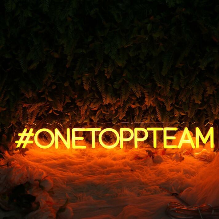 ONETOPPTEAM Orange Neon Sign