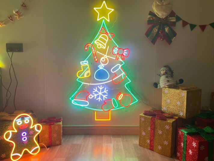 'Christmas' neon sign