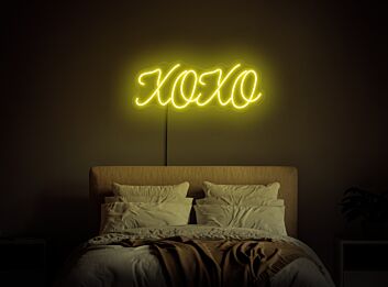 Brighten Your Love Celebrations: XOXO Neon Sign - Perfect for Wedding, Anniversary, and Romantic Home Decor