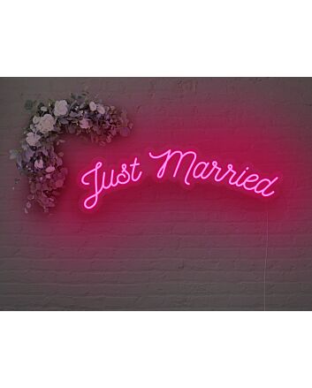Just Married Arch Neon Sign