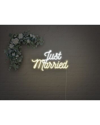 Just Married V1 Neon Sign