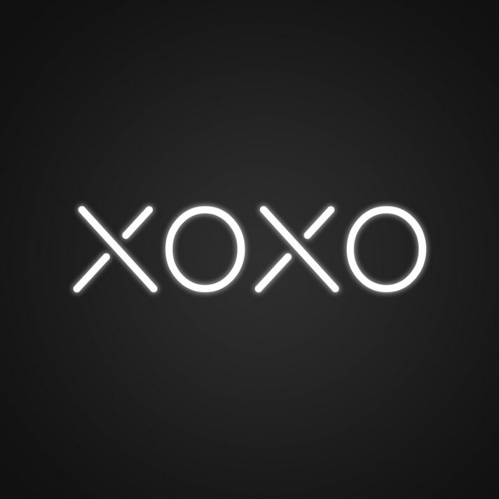 Xoxo Neon Sign for Romantic Spaces